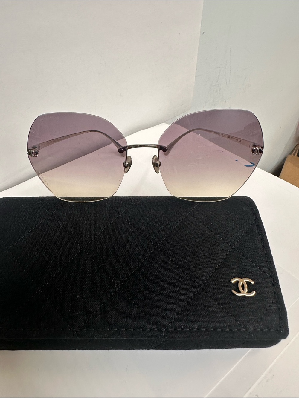 CHANEL Purple Gradient Rimless Sunglasses with Black Quilted Case - Picture 2 of 7